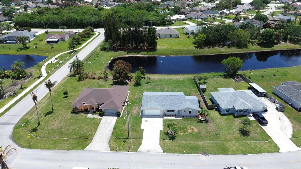 2592 SE Grand Drive, Port Saint Lucie, FL 34952 Photo