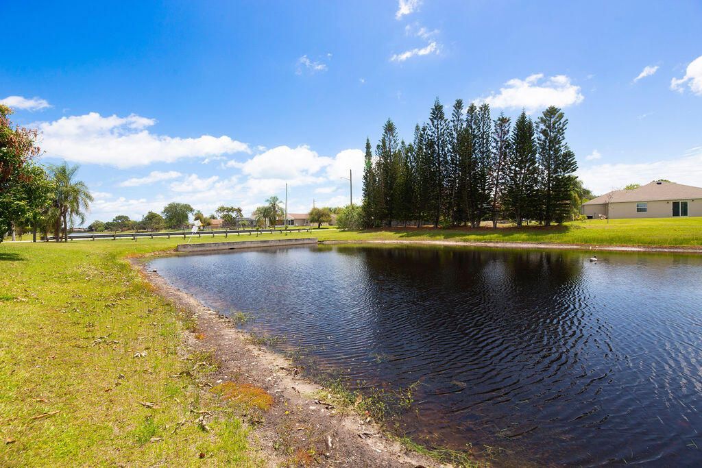 2592 SE Grand Drive, Port Saint Lucie, FL 34952 Photo