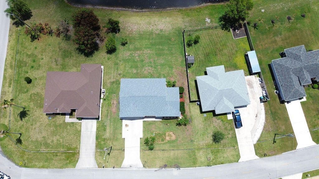 2592 SE Grand Drive, Port Saint Lucie, FL 34952 Photo