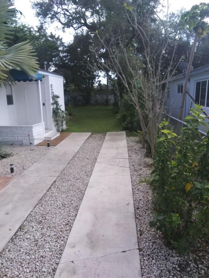 1220 NE 128th St , North Miami, FL 33161 Photo