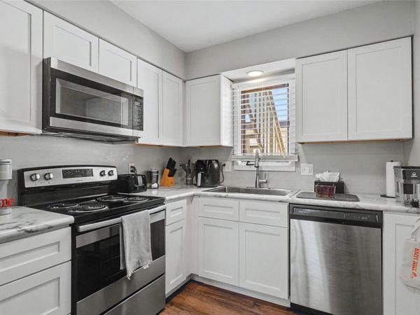 2058 NW Hickory Lane, Unit 7, Ankeny, IA 50023