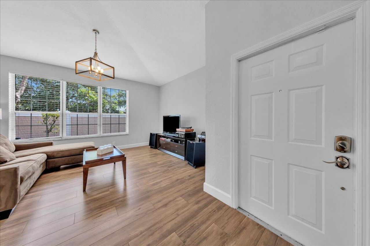 7600 S Aragon Boulevard, Unit 3, Sunrise, FL 33322 Photo