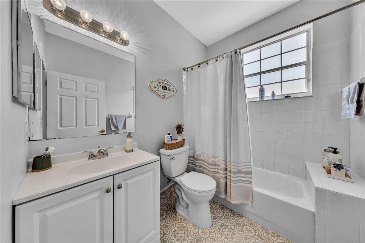 7600 S Aragon Boulevard, Unit 3, Sunrise, FL 33322 Photo