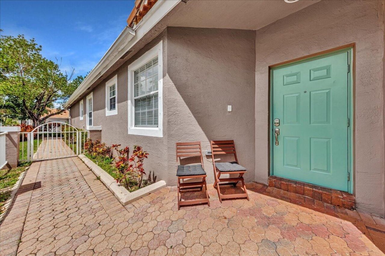 7600 S Aragon Boulevard, Unit 3, Sunrise, FL 33322 Photo