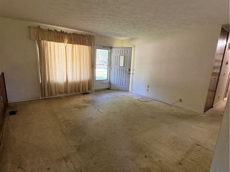 503 Pease Dr., New Carlisle, OH 45344 Photo 5