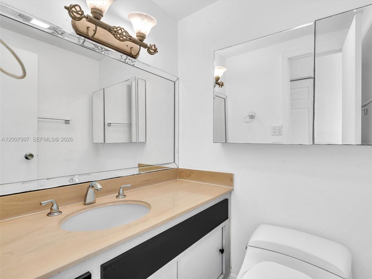 300 Bayview Dr, Unit 902, Sunny Isles Beach, FL 33160 Photo