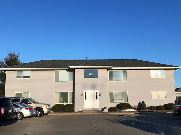 2401 Ashland Circle , Morris, IL 60450