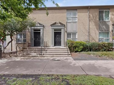 7506 W Northwest Highway, Unit 8, Dallas, TX 75225