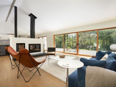 37 Canterbury , Salisbury, CT 06039