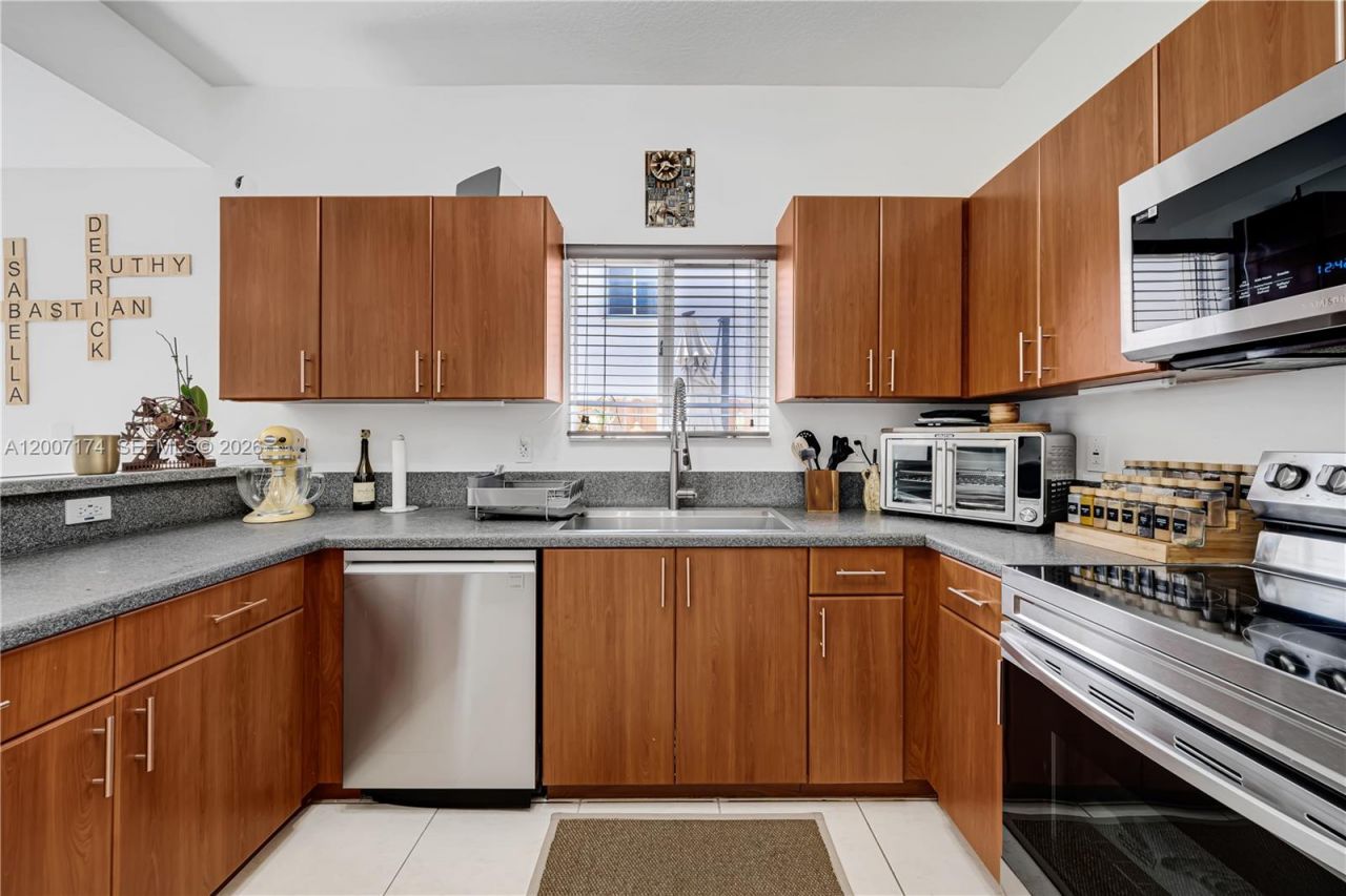 8331 SW 124th Ave , Unit 105-14, Miami, FL 33183 Photo