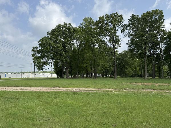 2125 Sumac Road, Grove, OK 74344