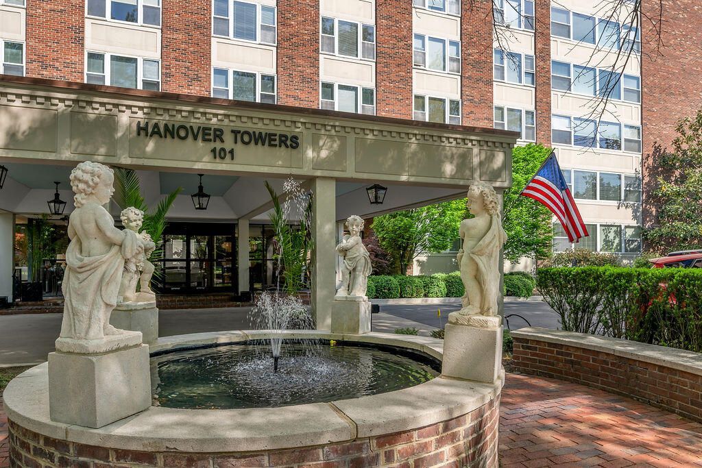 101 S Hanover Avenue, Unit 5A, Lexington, KY 40502 Main Photo