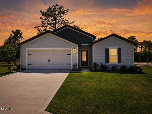 2 Prince Eric Lane, Palm Coast, FL 32164