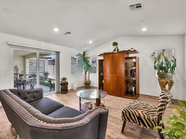 67373 Rio Largo Road, Cathedral City, CA 92234
