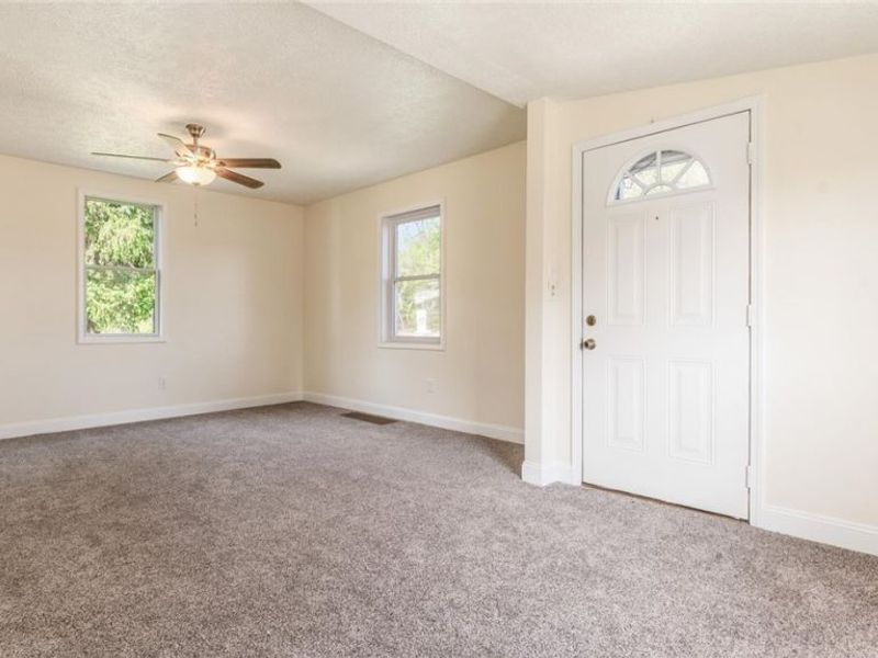 2036 Ridge Avenue, Zanesville, OH 43701 Photo 3