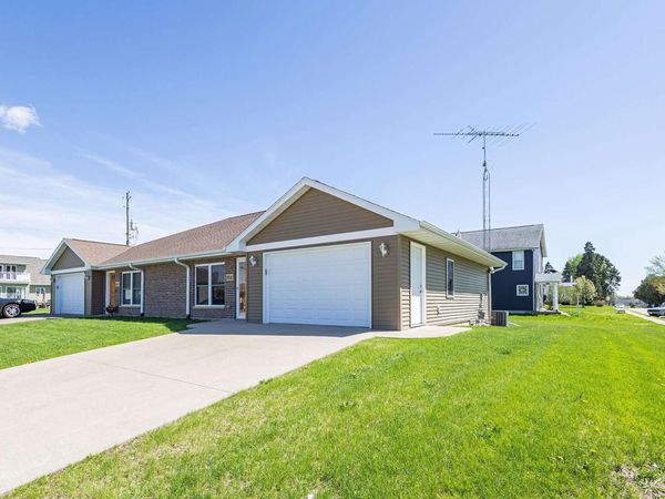 302 Clay Street, Cuba City, WI 53807