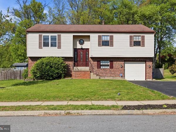 516 FRIENDS WAY, UPPER CHICHESTER TWP, PA 19061