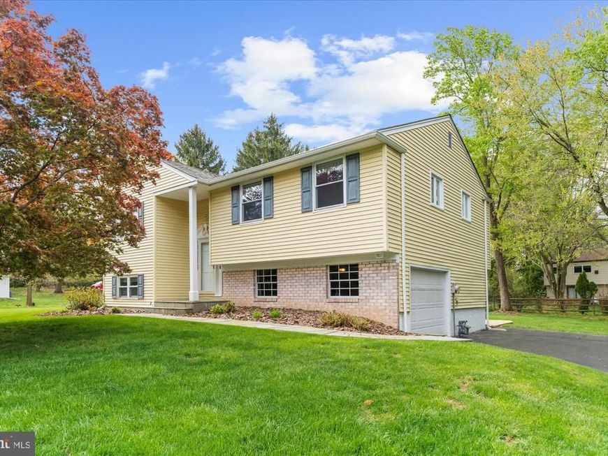 101 Village Drive, North Wales, PA 19454 Main Photo