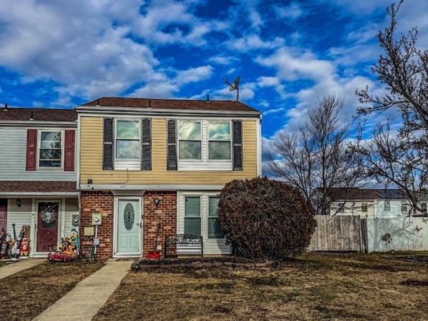 42 VICTORIA MANOR COURT, SICKLERVILLE, NJ 08081