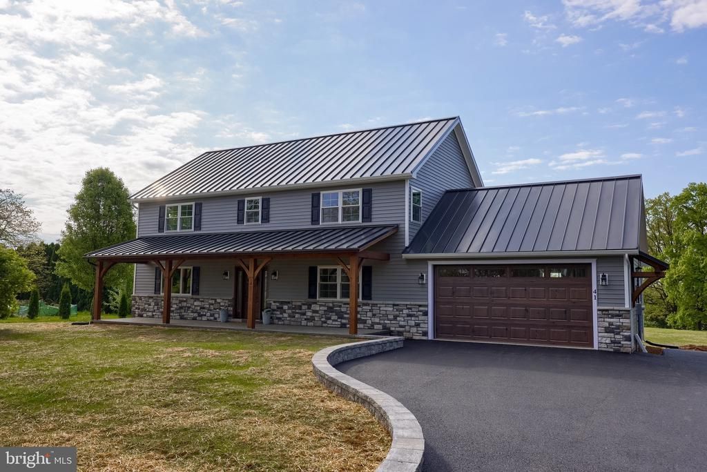 41 GARLOFF ROAD, MYERSTOWN, PA 17067