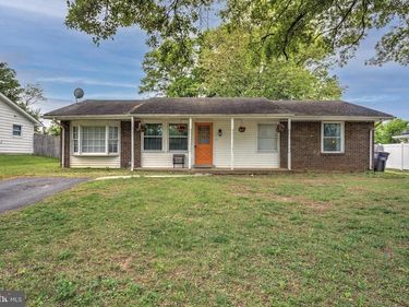 402 WILLIAMSBURG ROAD, STERLING, VA 20164