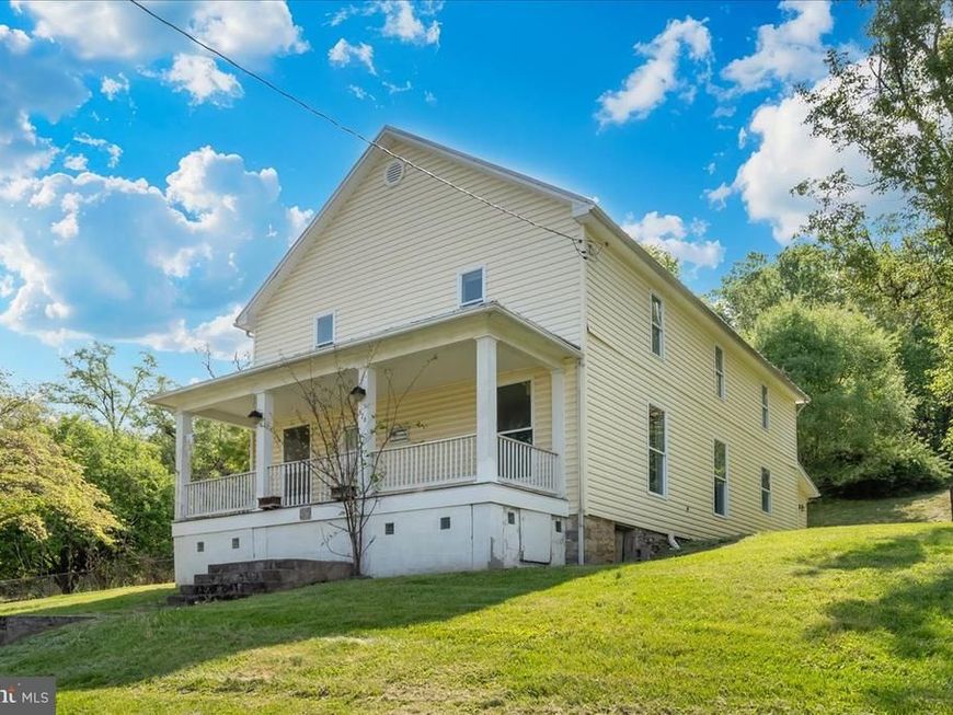 576 Halltown Road, Harpers Ferry, WV 25425 Main Photo