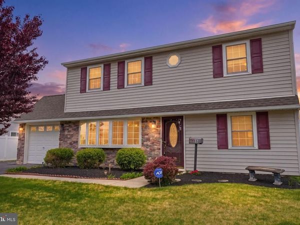 55 CANOEBIRCH ROAD, LEVITTOWN, PA 19057