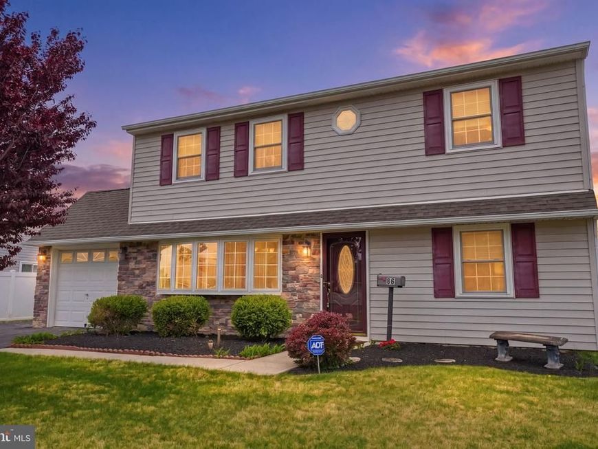 55 Canoebirch Road, Levittown, PA 19057 Main Photo