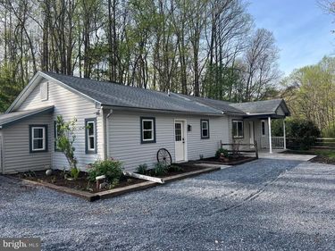 142 RIVER ROAD, PEQUEA, PA 17565
