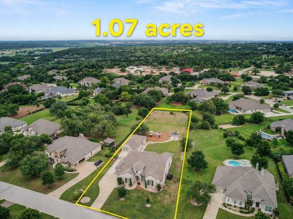 312 Flintlock DR, Leander, TX 78641