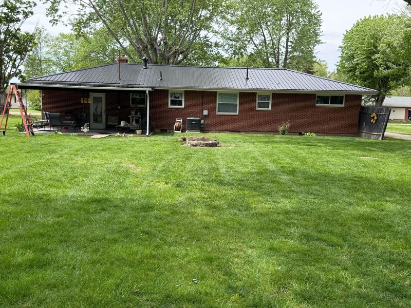 344 Greenacres Drive , Springfield, OH 45504 Photo 3