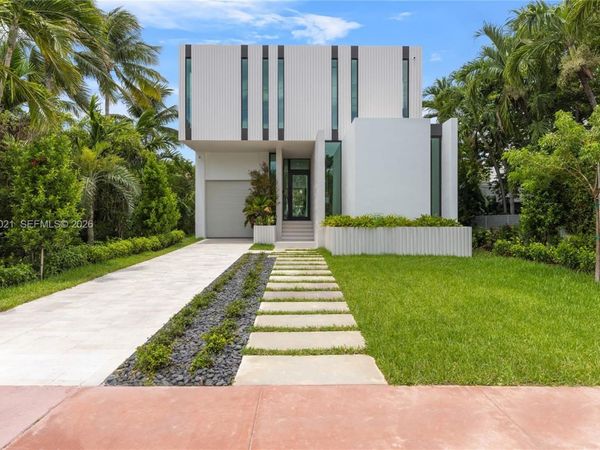 4504 Sheridan Ave , Miami Beach, FL 33140