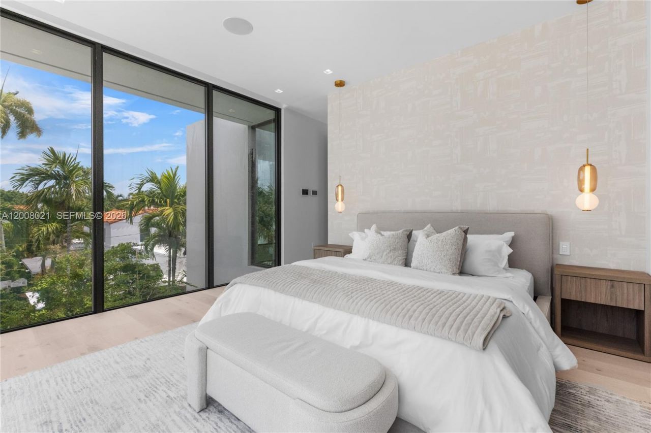 4504 Sheridan Ave , Miami Beach, FL 33140 Photo