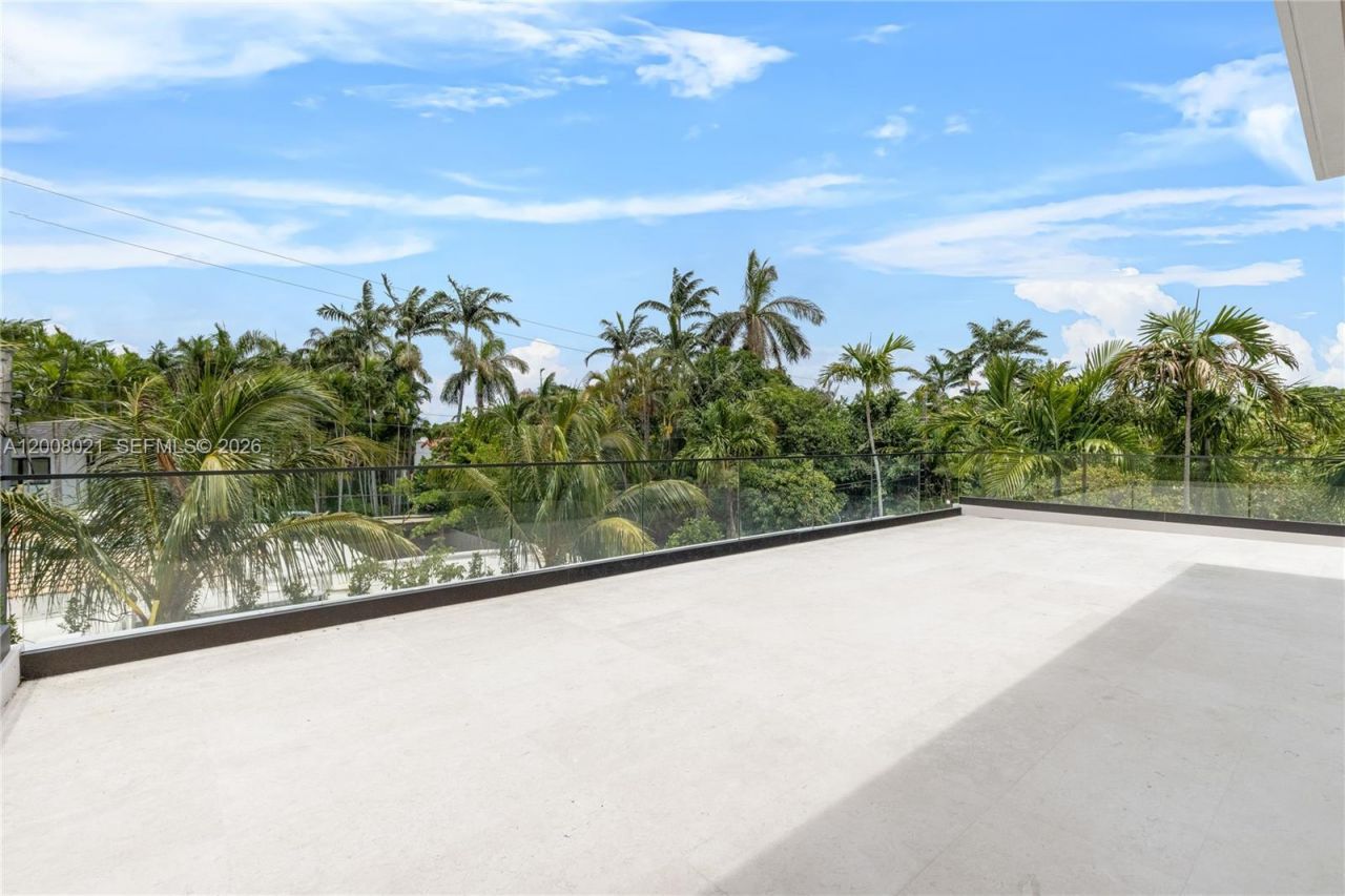 4504 Sheridan Ave , Miami Beach, FL 33140 Photo