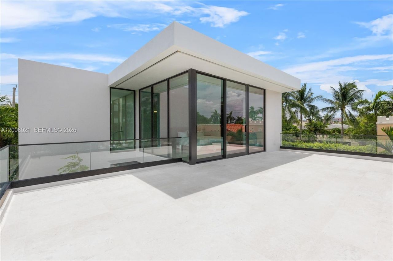4504 Sheridan Ave , Miami Beach, FL 33140 Photo