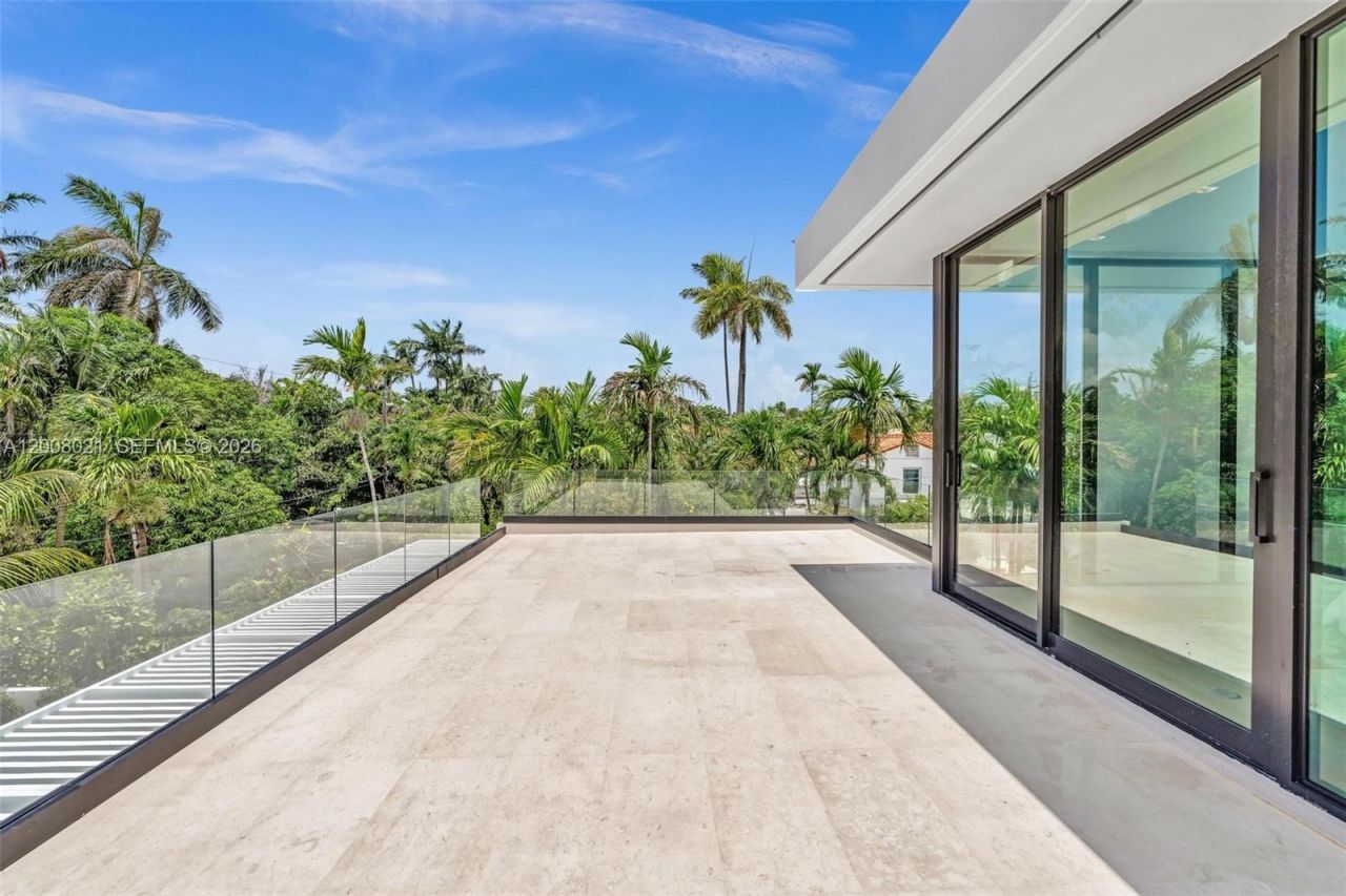 4504 Sheridan Ave , Miami Beach, FL 33140 Photo