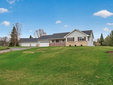 4410 Elk Court, North Branch, MN 55056