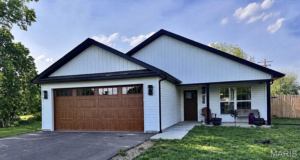 507 Hawthorne Street , Desloge, MO 63601 Main Photo