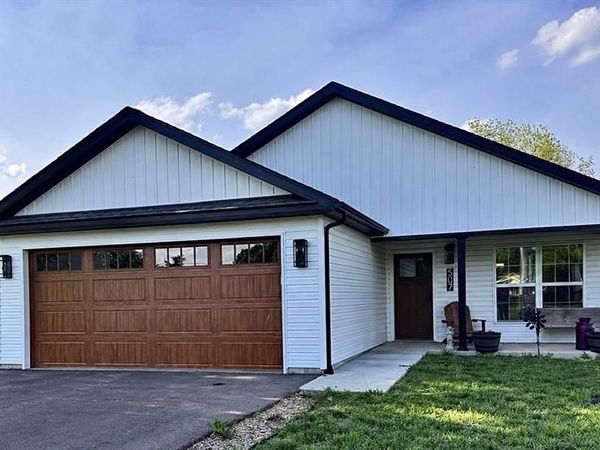 507 Hawthorne Street , Desloge, MO 63601