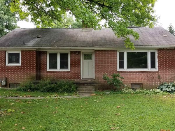 1025 Hillcrest Road, West Lafayette, IN 47906