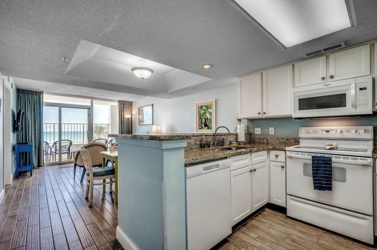 2000 N Ocean Blvd. Photo 10