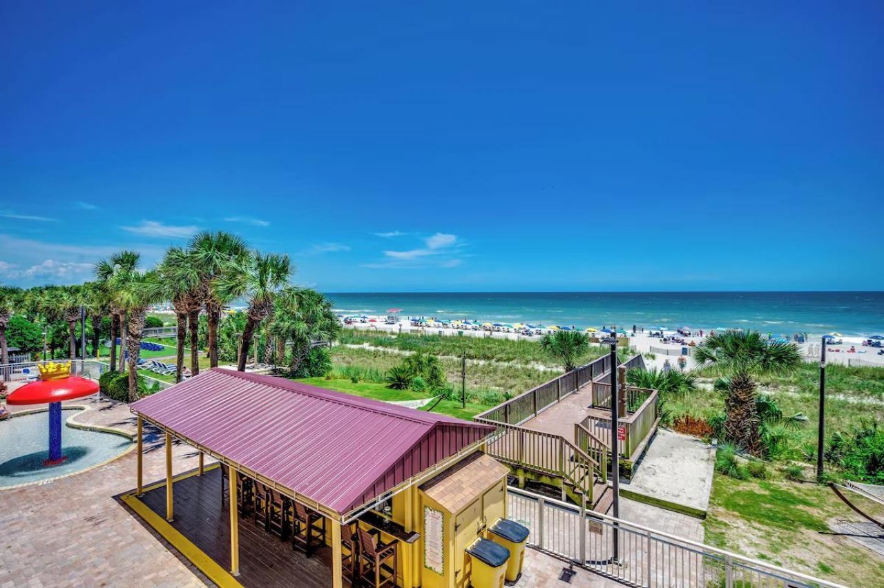 2000 N Ocean Blvd. Photo 22