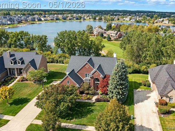 656 Overlook Drive, Oxford Twp, MI 48371