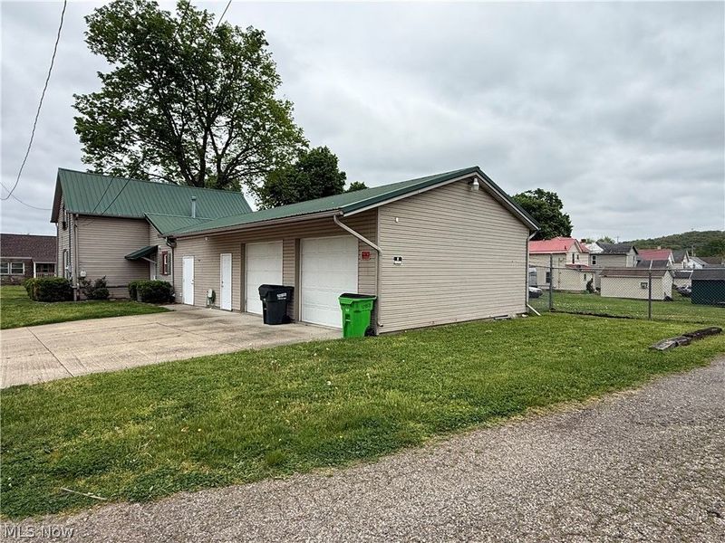 803 Kenilworth Avenue, Coshocton, OH 43812 Photo 3