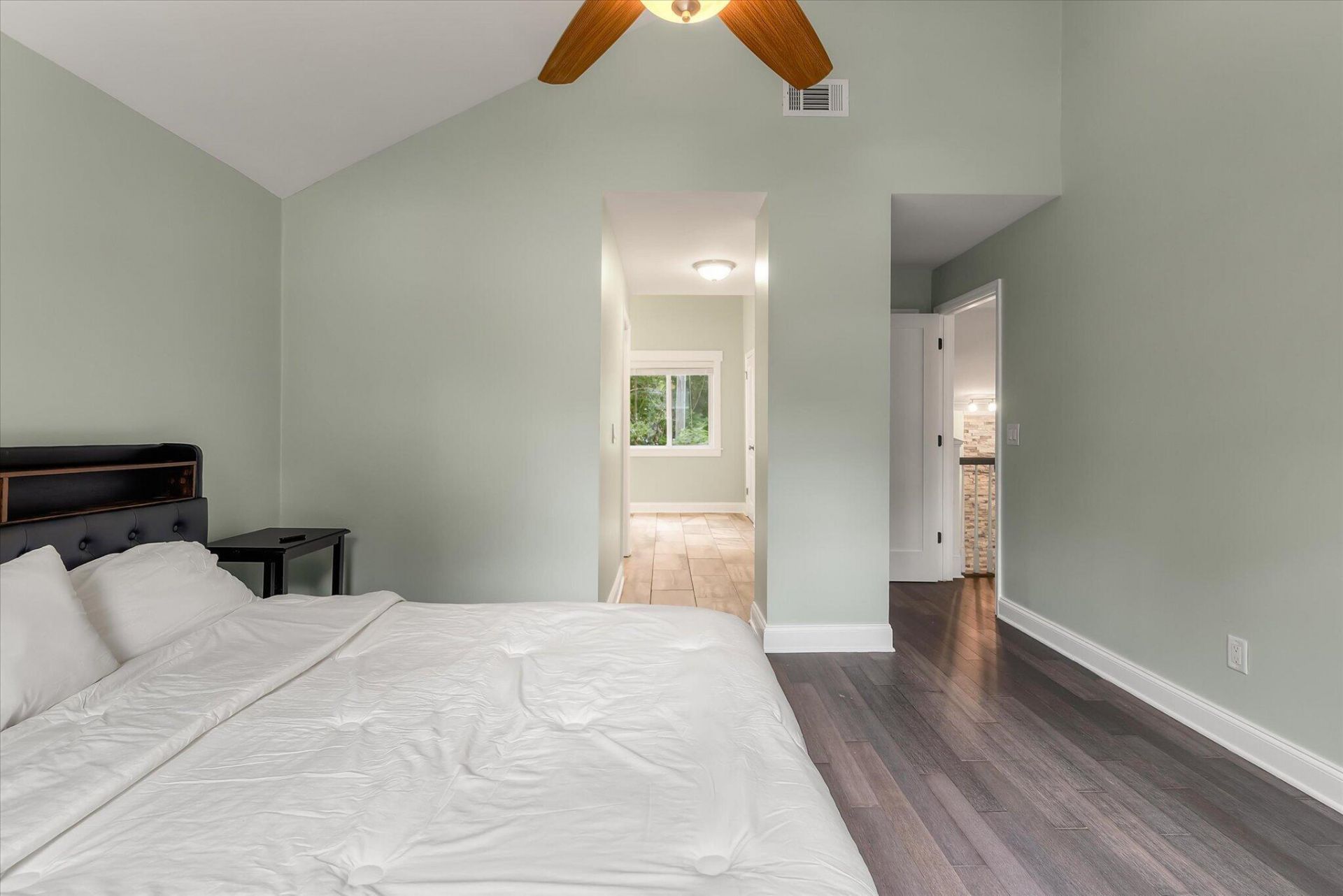 108 Lancer Drive Photo 15