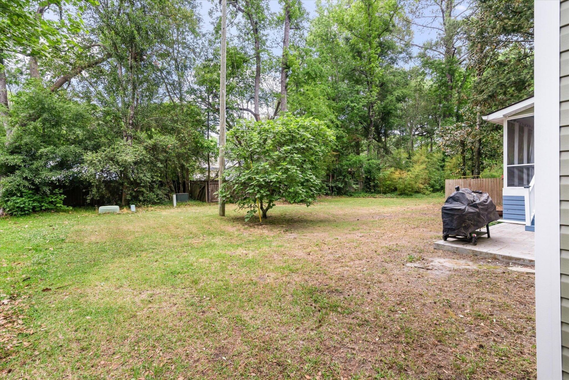 108 Lancer Drive Photo 31
