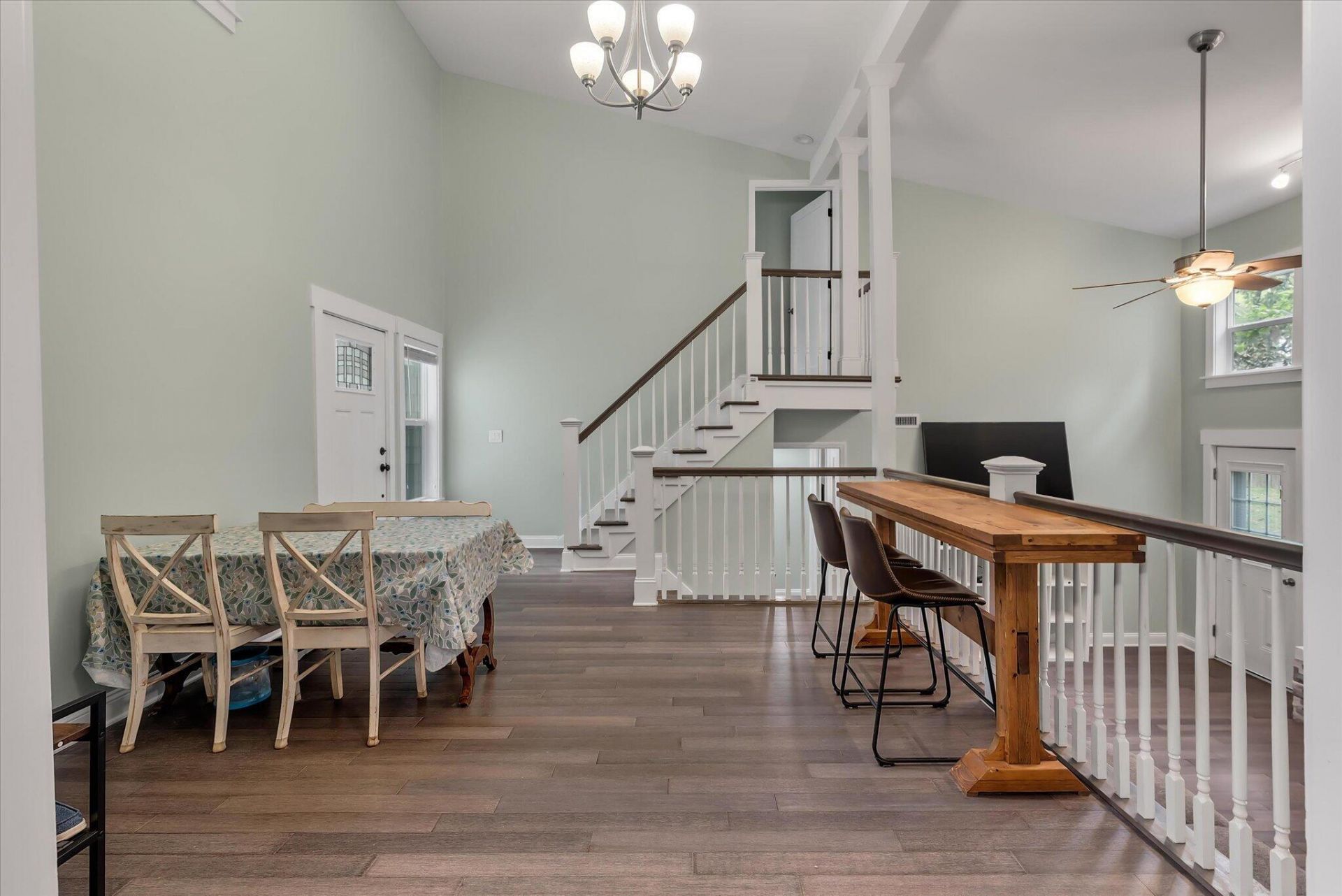 108 Lancer Drive Photo 6