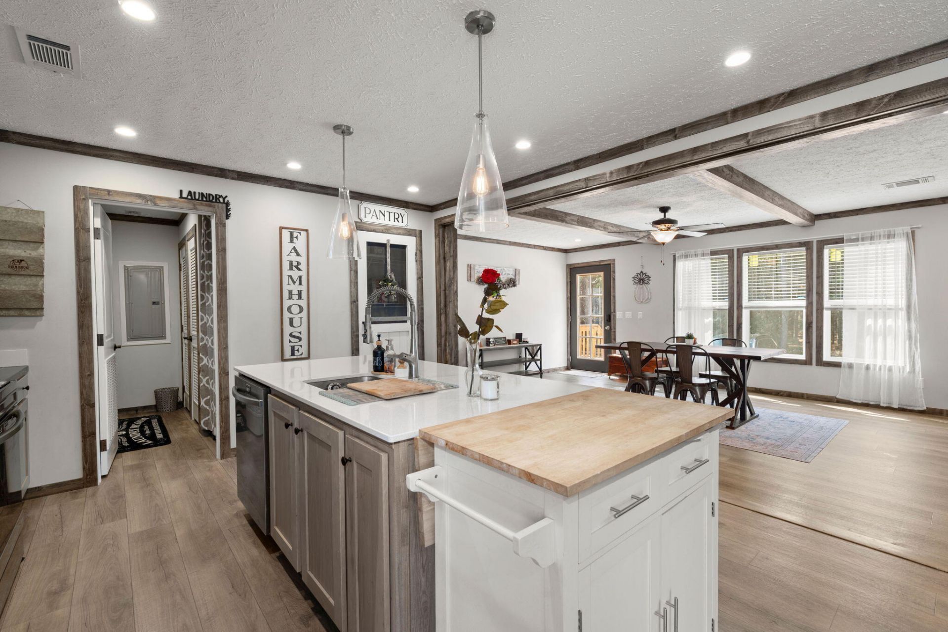 142 Beejay Lane Photo 11