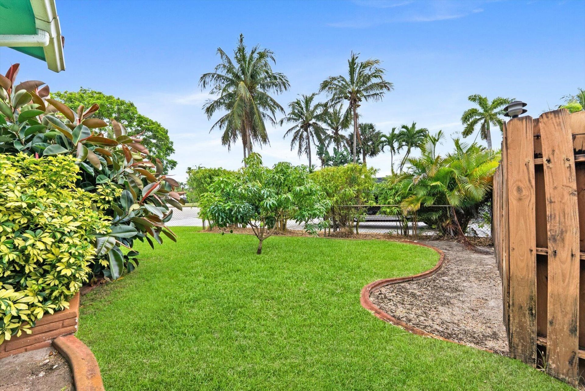 2625 NW 3rd Avenue, Wilton Manors, FL 33311 Photo