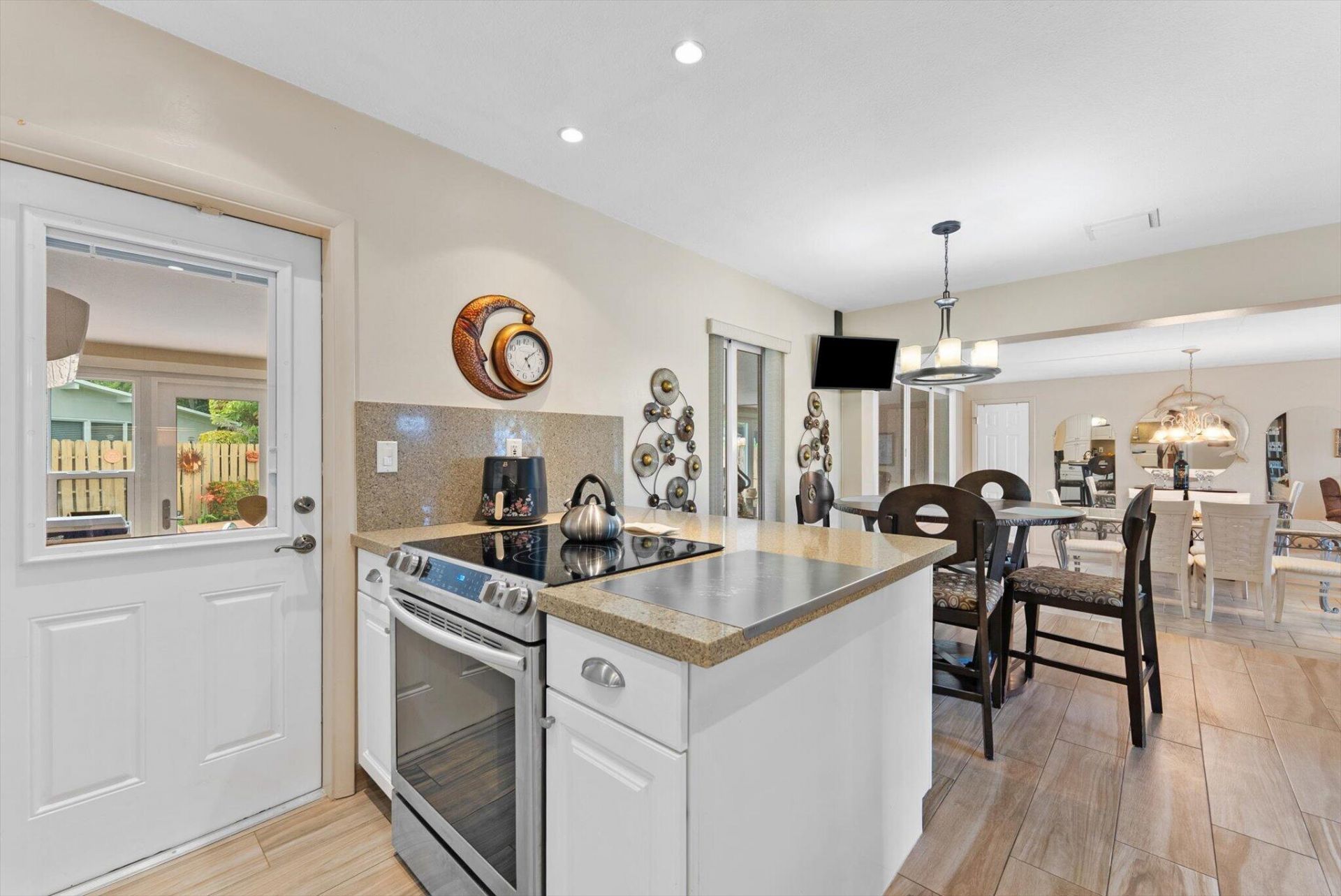 2625 NW 3rd Avenue, Wilton Manors, FL 33311 Photo